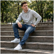 H019 men's jeans full-body lifestyle look 5