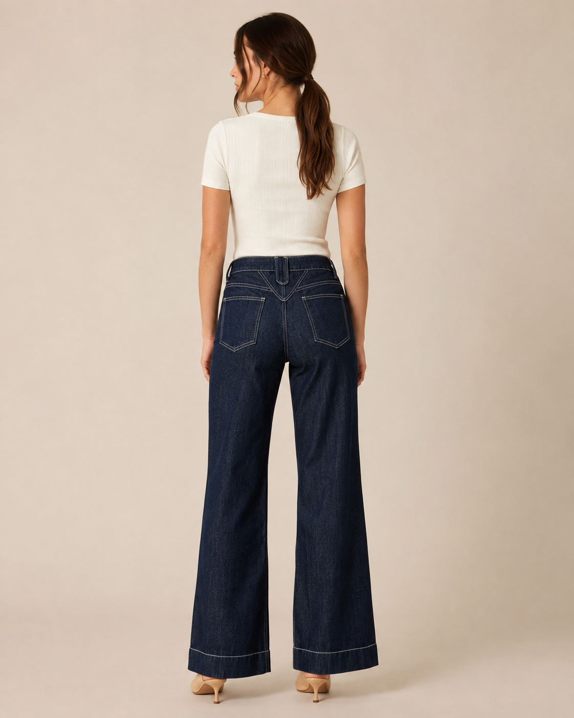 T337 women's jeans full-body outfit 2